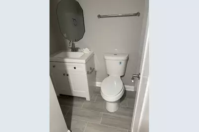 8509 S Brandon Avenue #Gardn, Chicago, IL 60617 - Photo 4