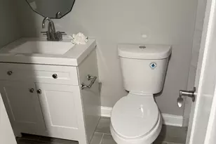 8509 S Brandon Ave, Chicago, IL 60617 - Photo 4