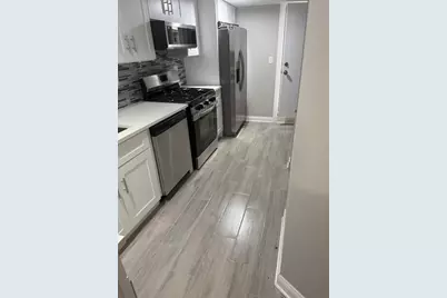 8509 S Brandon Avenue #Gardn, Chicago, IL 60617 - Photo 2