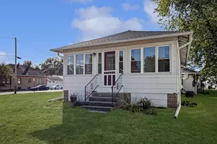 1902 Chicago Ave, Savanna, IL 61074 - Photo 26