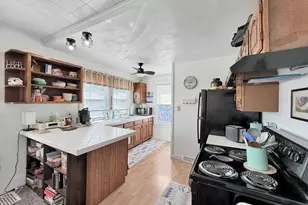 1902 Chicago Ave, Savanna, IL 61074 - Photo 10