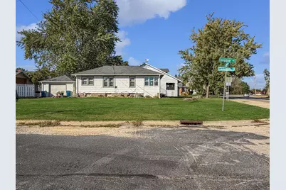 1902 Chicago Avenue, Savanna, IL 61074 - Photo 28