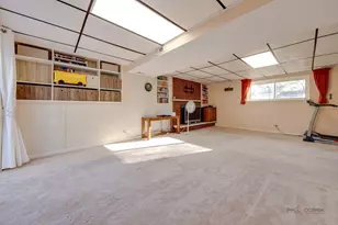 1914 Capital Ct, Schaumburg, IL 60193 - Photo 20