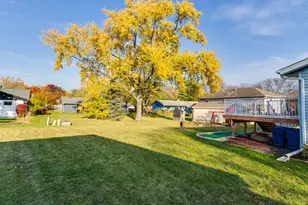 1914 Capital Ct, Schaumburg, IL 60193 - Photo 18