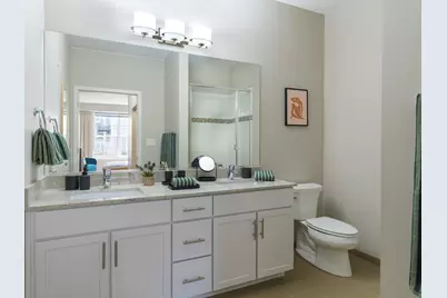 255 N Addison Avenue #634, Elmhurst, IL 60126 - Photo 4