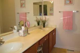 2714 Whitlock Dr, Darien, IL 60561 - Photo 20