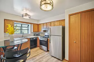 3727 214th Pl, Matteson, IL 60443 - Photo 2