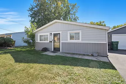 6611 W 83rd Street, Burbank, IL 60459 - Photo 2
