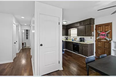 6611 W 83rd Street, Burbank, IL 60459 - Photo 6