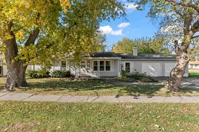 211 S Main Street, Argenta, IL 62501 - Photo 1