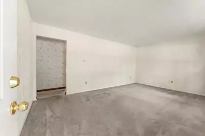 211 S Main Street, Argenta, IL 62501 - Photo 6