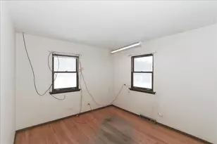 1326 Summit Dr, Schaumburg, IL 60193 - Photo 18