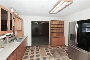 1326 Summit Dr, Schaumburg, IL 60193 - Photo 10