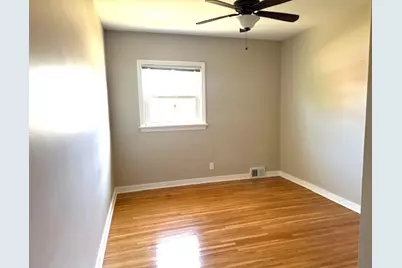 704 E 9th Street, Lockport, IL 60441 - Photo 14