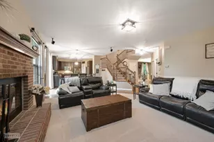 403 Wilton Ct, Oswego, IL 60543 - Photo 10