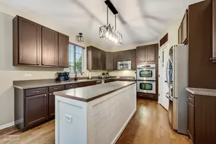 403 Wilton Ct, Oswego, IL 60543 - Photo 6