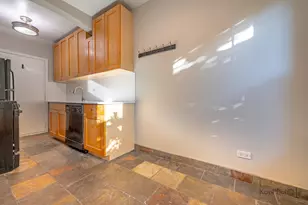 4240 N Clarendon Ave, Chicago, IL 60613 - Photo 8