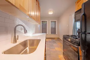 4240 N Clarendon Ave, Chicago, IL 60613 - Photo 10