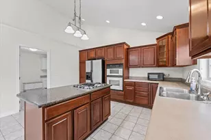 1012 Waters Edge Rd, Champaign, IL 61822 - Photo 18