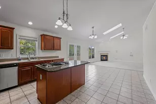 1012 Waters Edge Rd, Champaign, IL 61822 - Photo 16