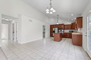 1012 Waters Edge Rd, Champaign, IL 61822 - Photo 14