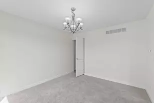 1012 Waters Edge Rd, Champaign, IL 61822 - Photo 20