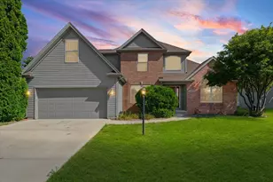 1012 Waters Edge Rd, Champaign, IL 61822 - Photo 2