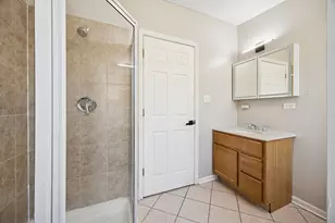 2224 N 75th Ct, Elmwood Park, IL 60707 - Photo 16