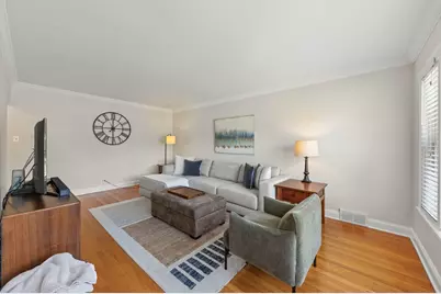 [Address not provided], Oak Lawn, IL 60453 - Photo 2