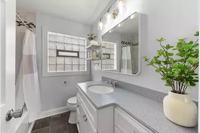 [Address not provided], Oak Lawn, IL 60453 - Photo 12