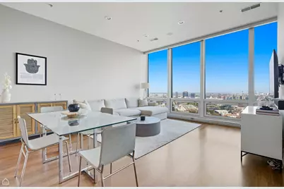 [Address not provided], Chicago, IL 60654 - Photo 4