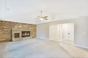 23519 N Field Rd, Lake Zurich, IL 60047 - Photo 2