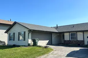 3525 Marseilles Ln, Hazel Crest, IL 60429 - Photo 2