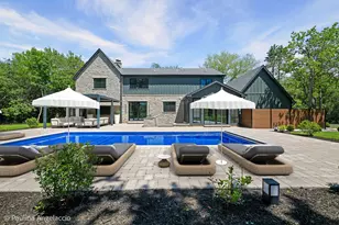 699 Plum Tree Rd, Barrington Hills, IL 60010 - Photo 2