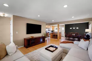 10913 Martindale Dr, Westchester, IL 60154 - Photo 4