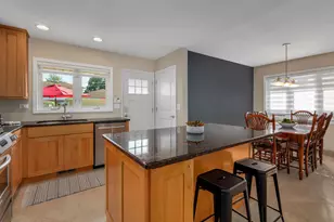 10913 Martindale Dr, Westchester, IL 60154 - Photo 6