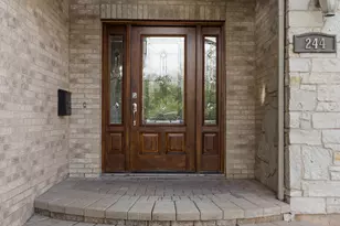 244 N Jackson Rd, Clarendon Hills, IL 60514 - Photo 2