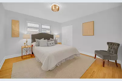 5349 N Meade Avenue, Chicago, IL 60630 - Photo 10