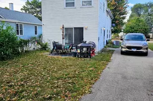 1213 W Main St, Ottawa, IL 61350 - Photo 2