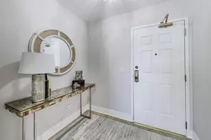330 S Michigan Ave, Chicago, IL 60604 - Photo 2