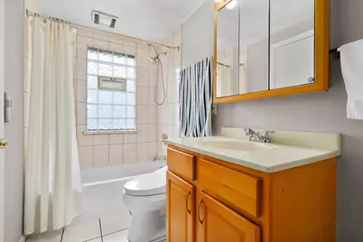 2318 N 73rd Avenue, Elmwood Park, IL 60707 - Photo 18