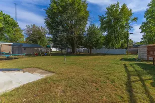 306 E Martin St, Forrest, IL 61741 - Photo 6