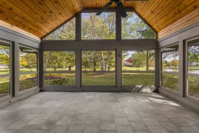 4002 Lakepoint Road, Champaign, IL 61822 - Photo 10