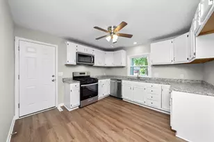 817 194th St, Chicago Heights, IL 60411 - Photo 12