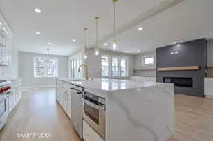 15W320 Concord St, Elmhurst, IL 60126 - Photo 8