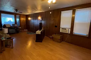 8732 S Buffalo Ave, Chicago, IL 60617 - Photo 2