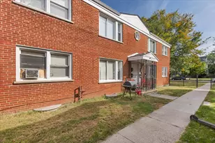 128 N Menard Ave, Chicago, IL 60644 - Photo 2