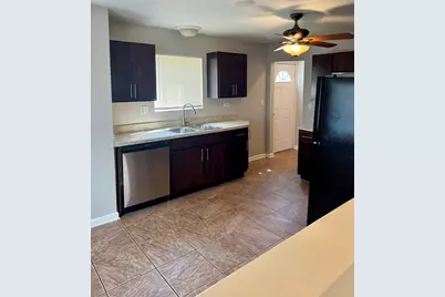 2432 S 13th Avenue, Broadview, IL 60155 - Photo 2