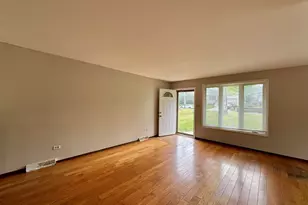 16104 Oak Ave, Oak Forest, IL 60452 - Photo 8