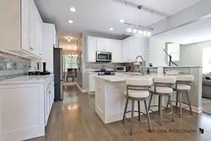 2800 Sweet Clover Way, Wauconda, IL 60084 - Photo 10